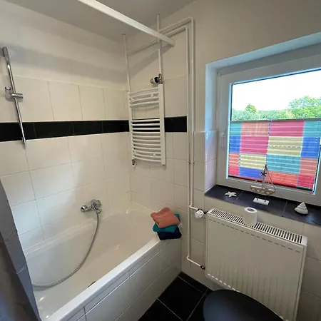 Appartement Weitblick - In Ostseenaehe, 2km Bis Zur Flensburger Foerde, Mit 2 Grossen Schlafzimmern